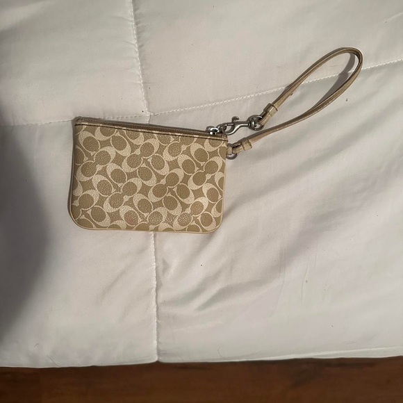 Coach Signature Wristlet in Tan and Pink - Picture 2 of 3